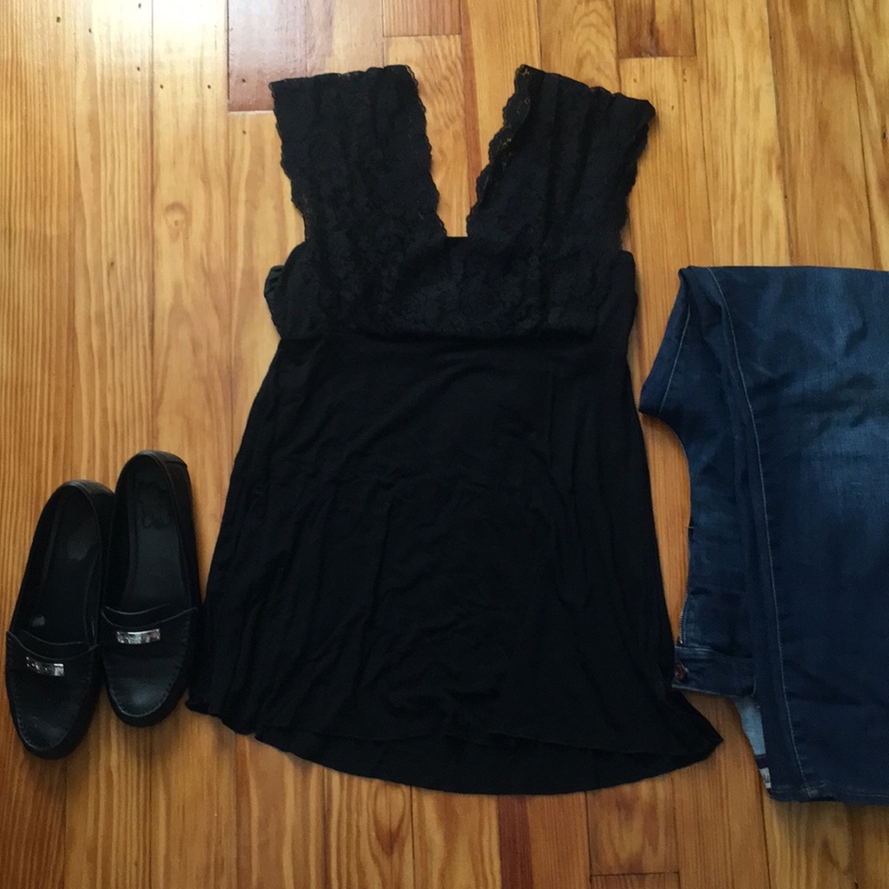 Black medium lace top!